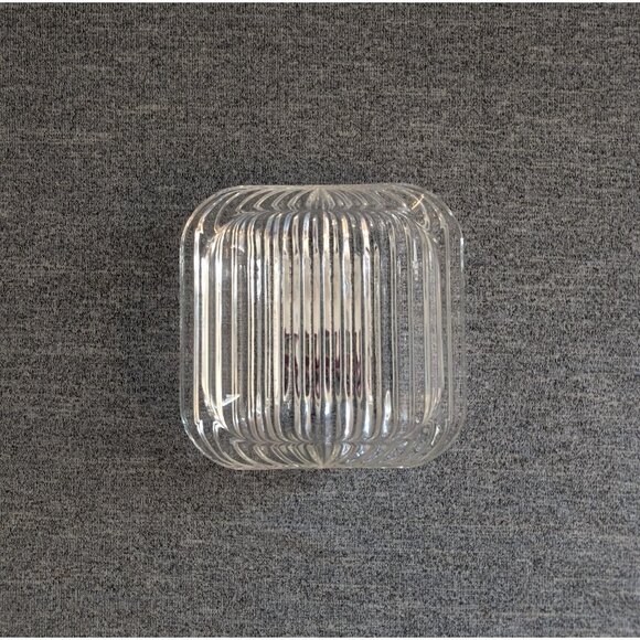 Villeroy & Boch "Quadra" Square Ribbed Dish/Tray/Bowl, 5.25" x 5.25" - Picture 3 of 4